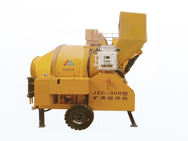 礦用濕噴臺(tái)車(chē)，礦用混凝土泵，礦用攪拌機(jī)發(fā)貨